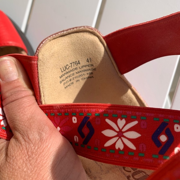 Alegria red sandals elastic straps size 10.5-11 ( European 41) - Picture 12 of 13